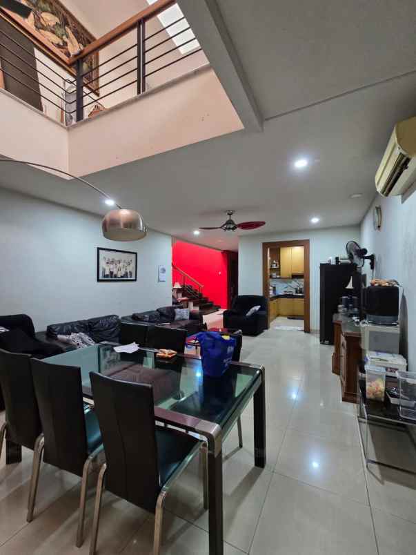 rumah dalam komplek cipinang cempedak jakarta timur