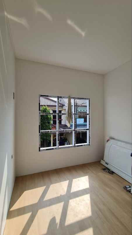 rumah dekat kantor lurah cibubur