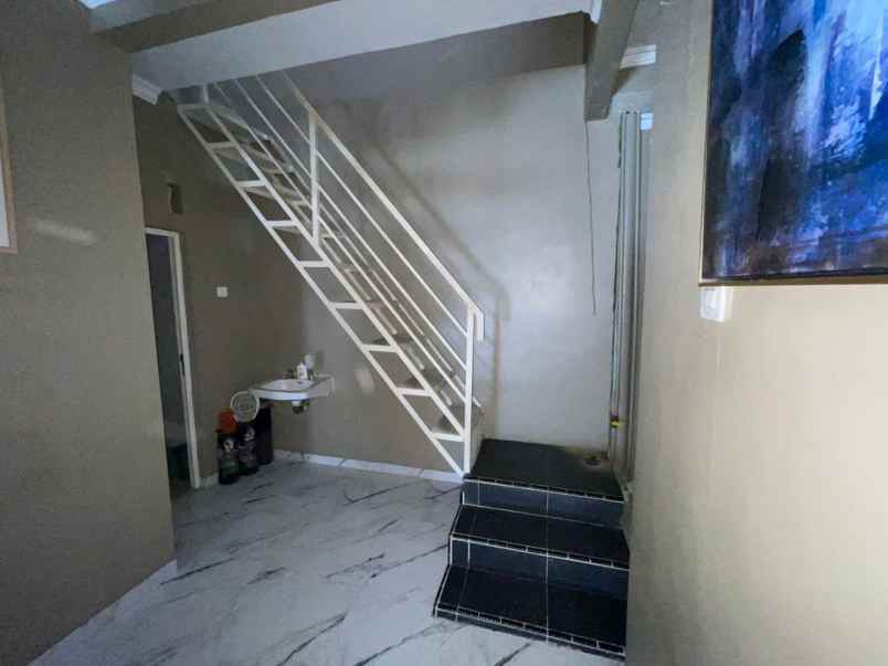 rumah di taman galaxy bekasi selatan