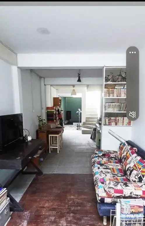 rumah dijual 2 lantai lingkungan nyaman di cirendeu