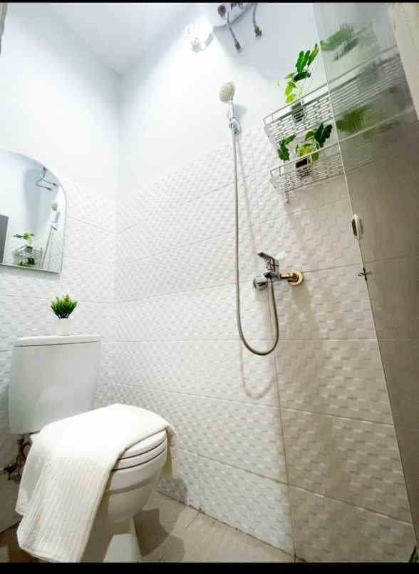 rumah grogol tomang jakbar