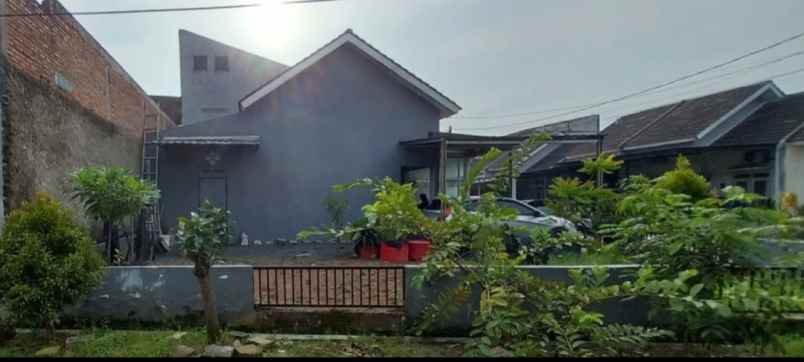 rumah hook cluster taman kemanggisan metland cibitung