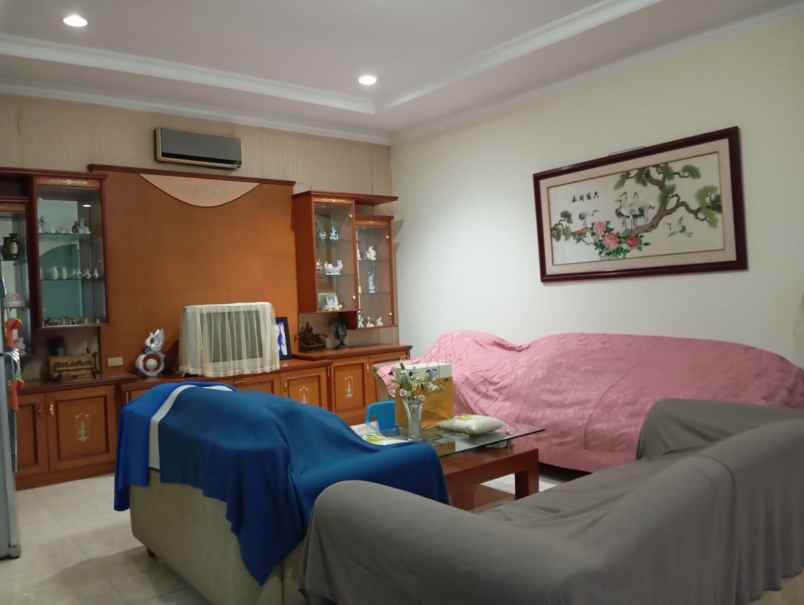 rumah hook rapi terawat di sunter jakarta utara