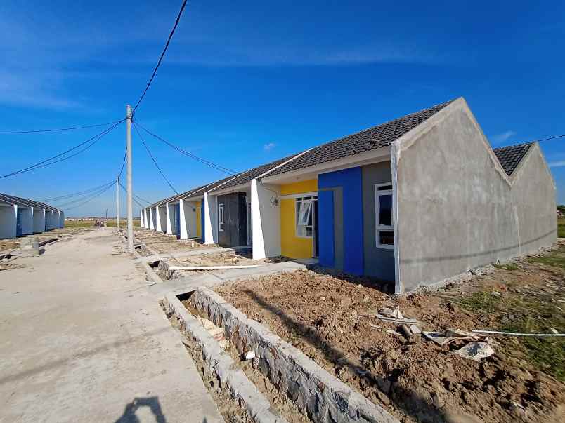 rumah jalan raya soekarno hatta