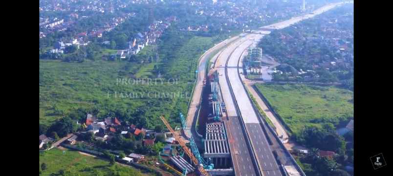 rumah jalan tampak siring raya