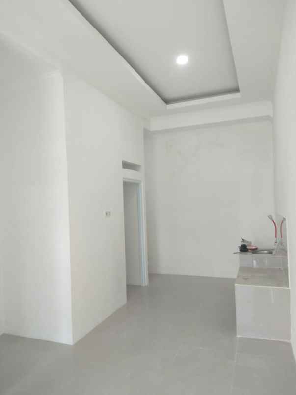 rumah jl nangka kupu kel