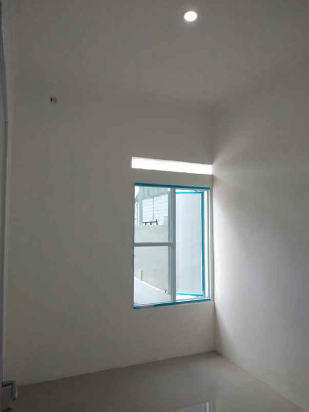 rumah jl nangka kupu kel