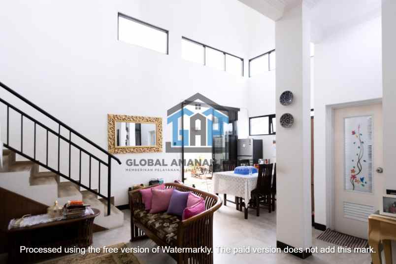 rumah komplek cihanjuang hook 10 menit pemkot cimahi