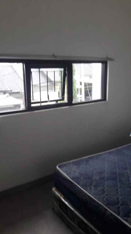 rumah komplek cihanjuang hook 10 menit pemkot cimahi