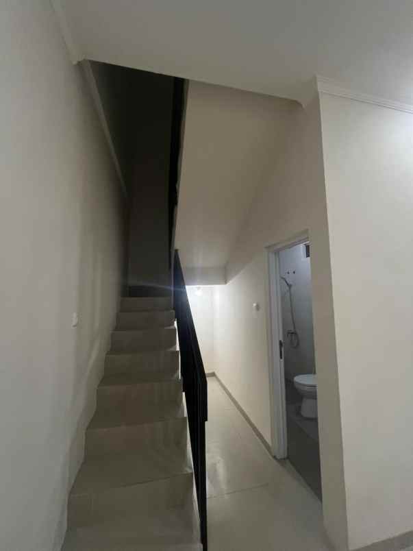 rumah komplek citeureup 8 menit pemkot cimahi