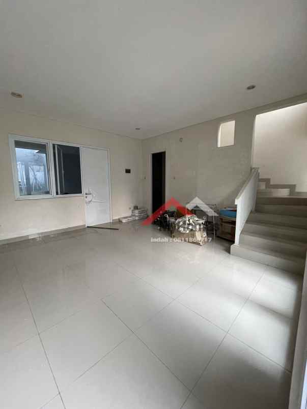 rumah kranggan cibubur