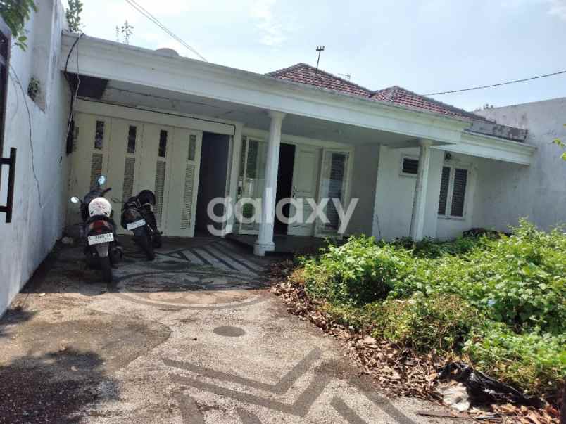rumah lama manyar rejo dekat araya mulyosari code dvo