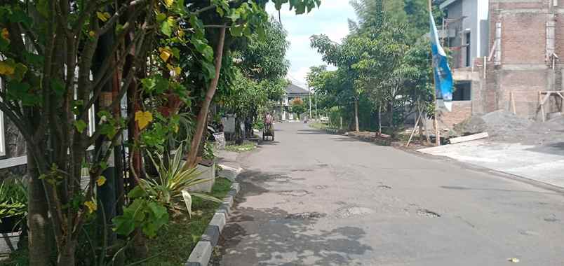 rumah lux 4 kamar tidur 3 kamar mandi di antapani bdg