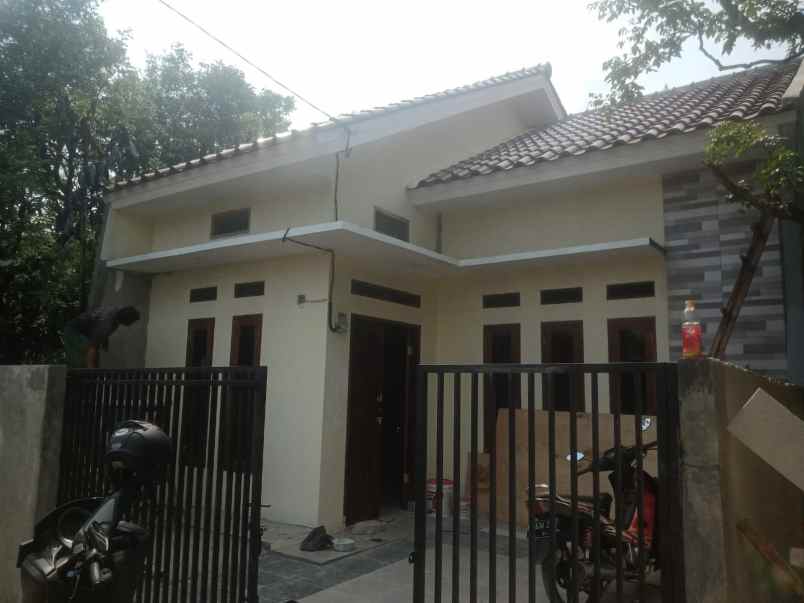 rumah mampang pancoran mas depok