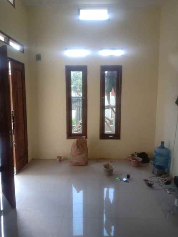 rumah mampang pancoran mas depok