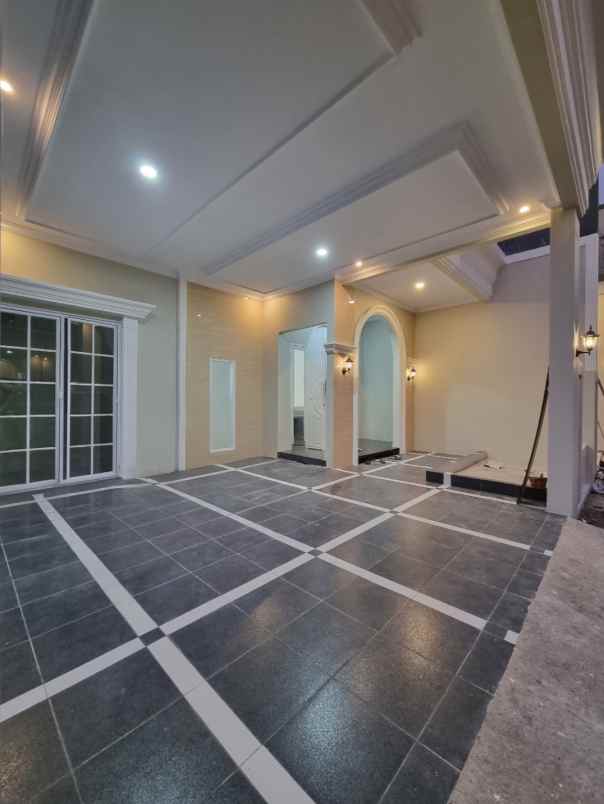 rumah mewah 2 lantai dalam cluster di mampang depok