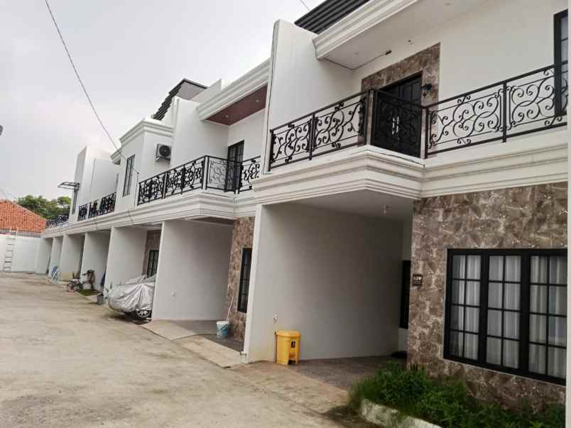 rumah mewah dp 0 cimanggis 5 menit lrt cibubur