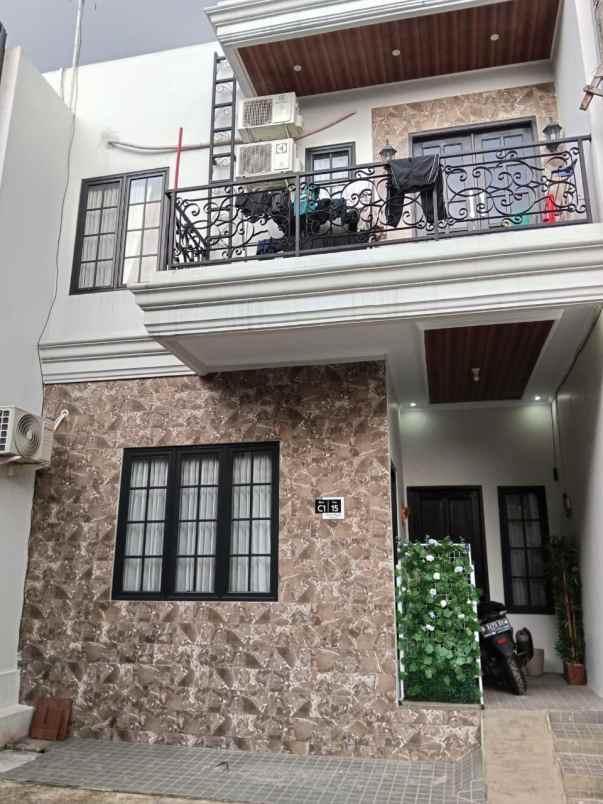 rumah mewah dp 0 cimanggis 5 menit lrt cibubur