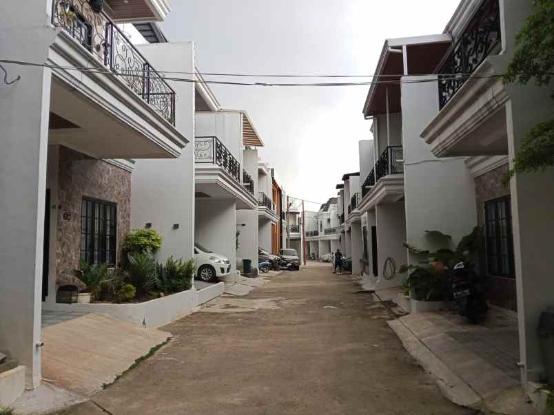 rumah mewah dp 0 cimanggis 5 menit lrt cibubur