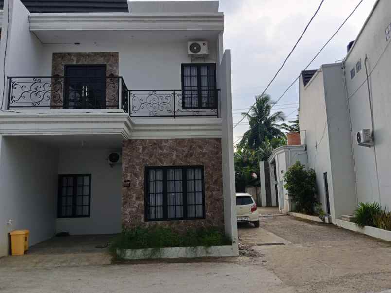 rumah mewah dp 0 cimanggis 5 menit lrt cibubur
