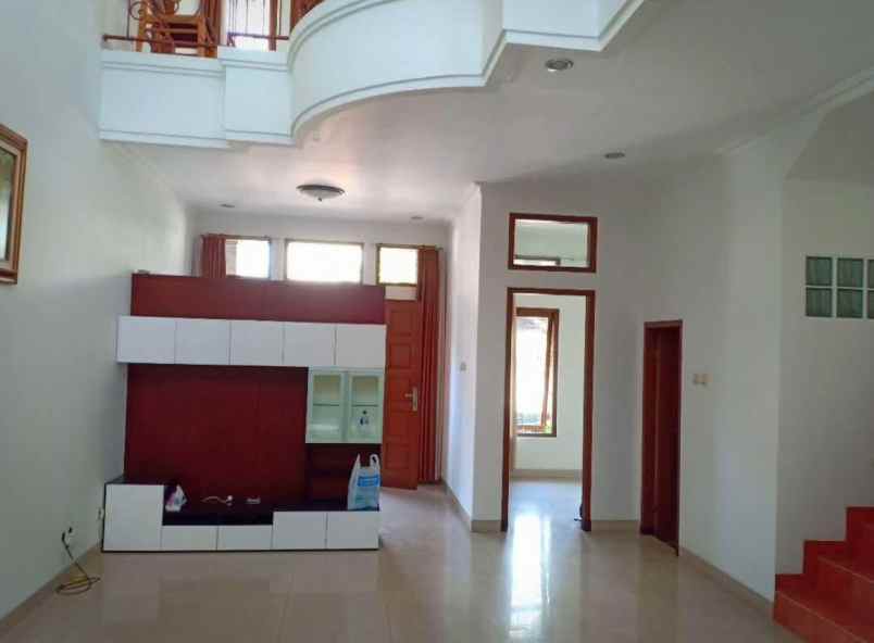 rumah mewah regol ancol kota bandung dalam cluster