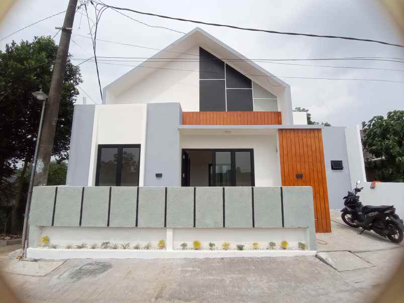 rumah mewah siap huni di kawasan berkembang