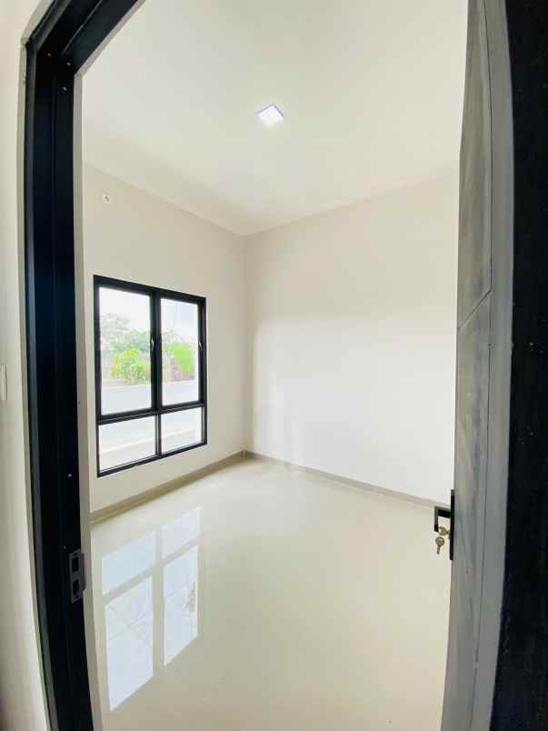 rumah mewah siap huni di kawasan berkembang