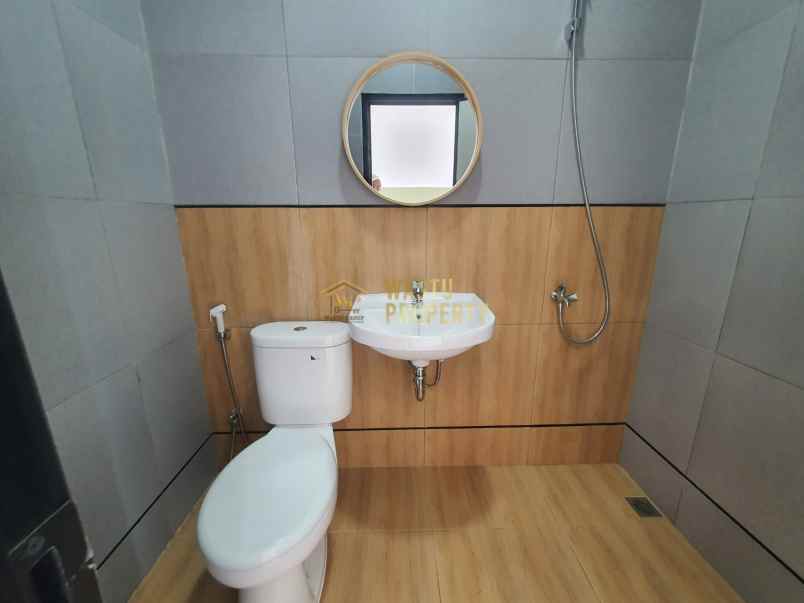 rumah minimalis modern di lokasi favorit cibinong