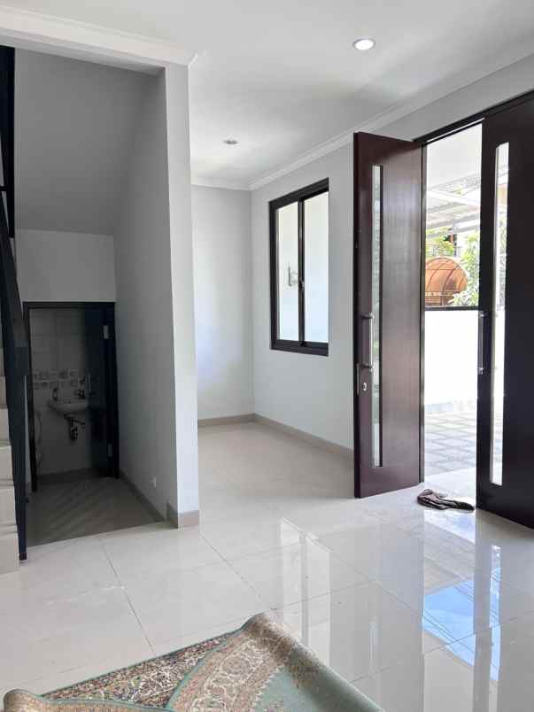 rumah modern minimalis di komplek antapani bandung