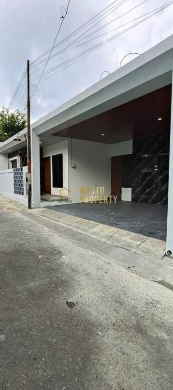 rumah modern semi furnish dekat kampus uii ngaglik