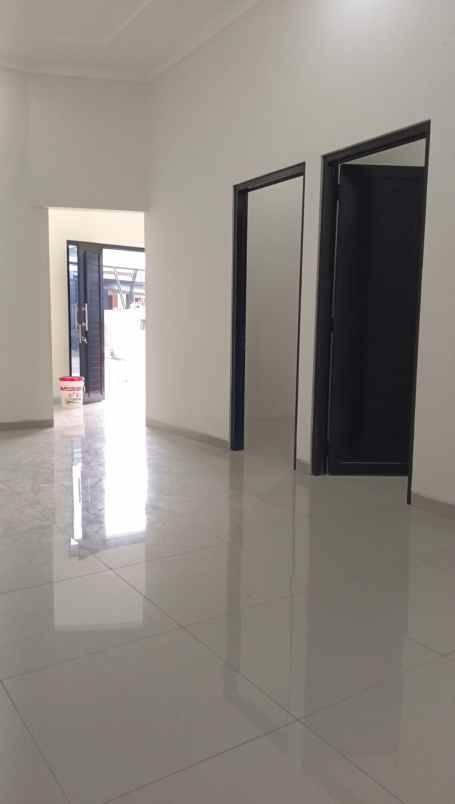 rumah modern siap huni shm ready 5 menit kampus unnes