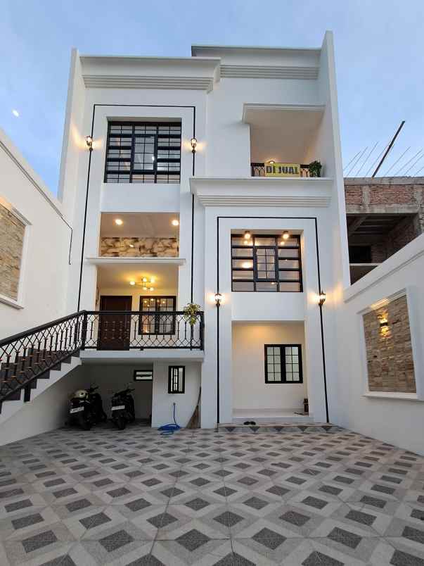 rumah murah dan luas dekat toll cinere depok