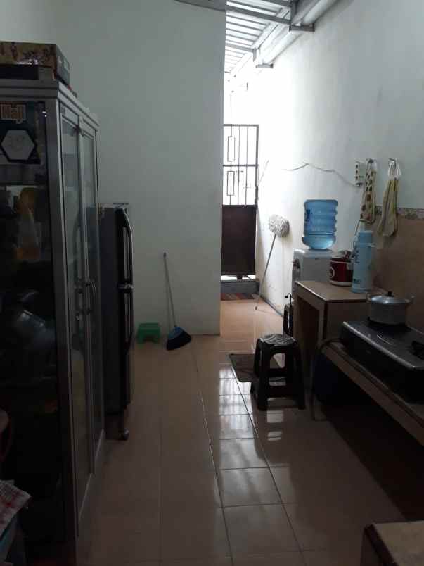 rumah pojok di jl basuki rahmad