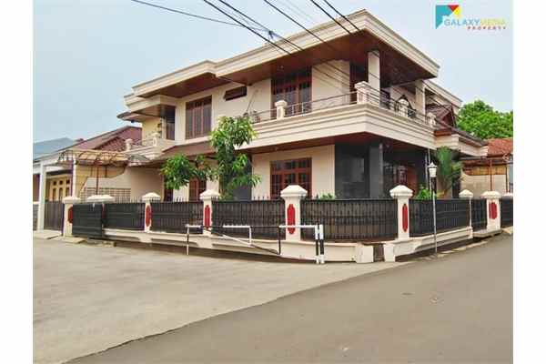 rumah pondok gede bekasi