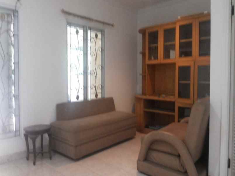 rumah raffles hills jl aternatif