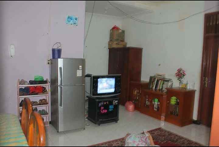 rumah second akses mobil legoso ciputat