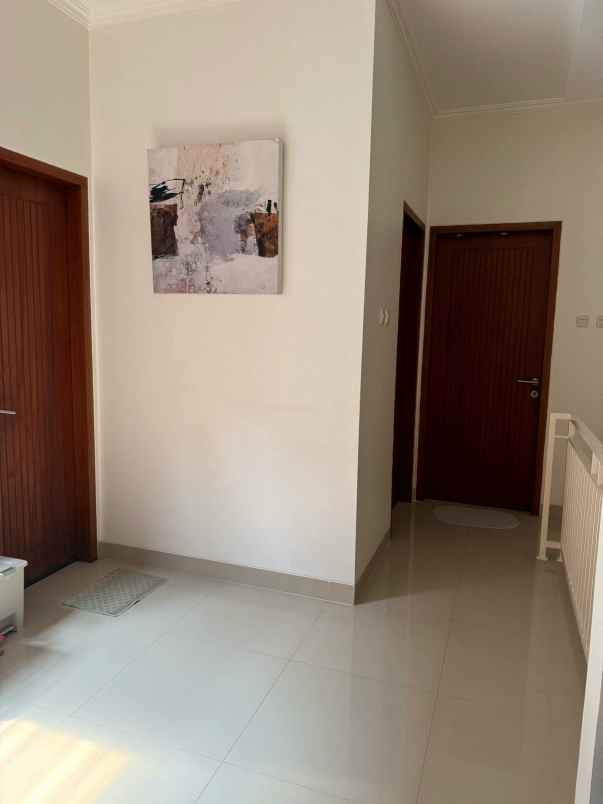 rumah second dalam cluster di jatibening baru bekasi