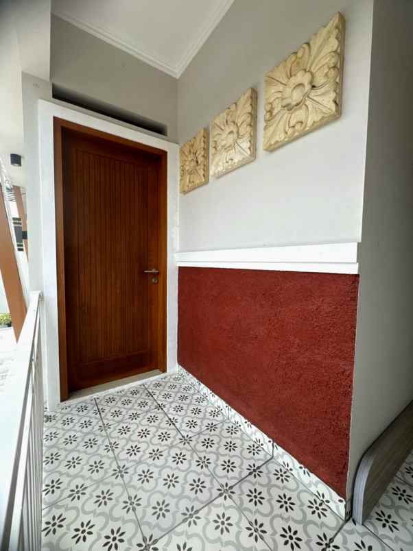 rumah second dalam cluster di jatibening baru bekasi