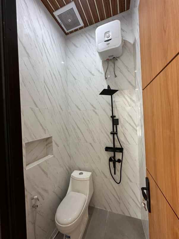 rumah siap huni dalam cluster barat sch mall sleman