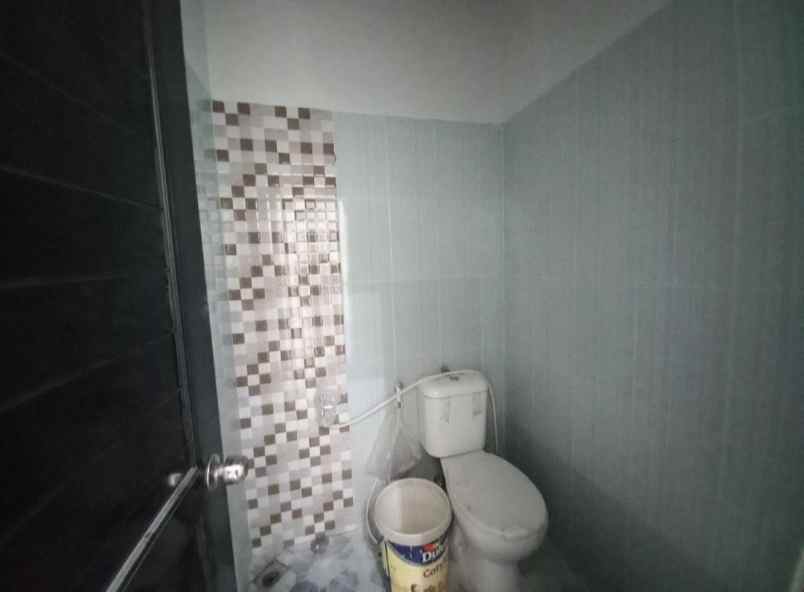 rumah siap huni dekat stasiun depok lama 675 jt