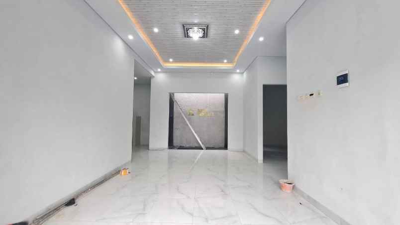 rumah siap huni desain modern 10 menit ke kampus upn