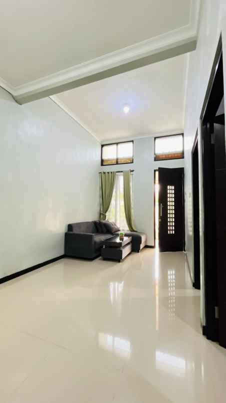 rumah siap huni lokasi villa bukit tidar