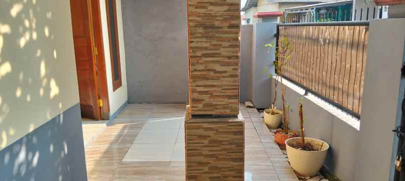 rumah startegis jalan 2 mobil dekat grand depok city