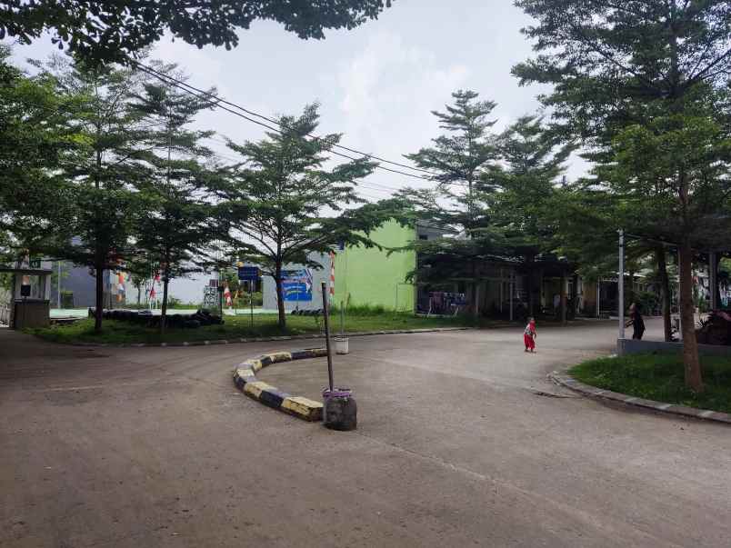 rumah stasiun daru