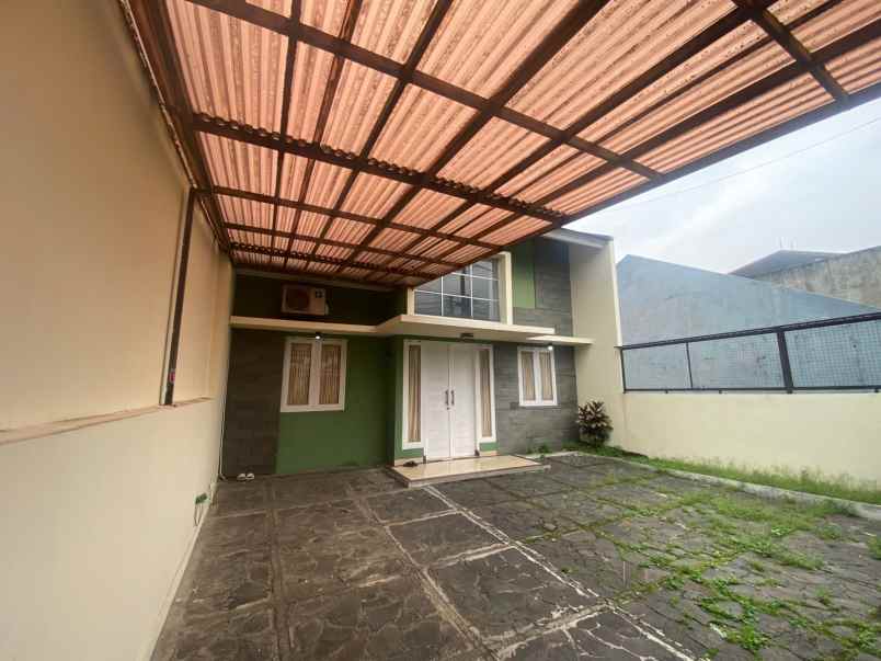 rumah strategis komplek arcamanik perluasan bandung
