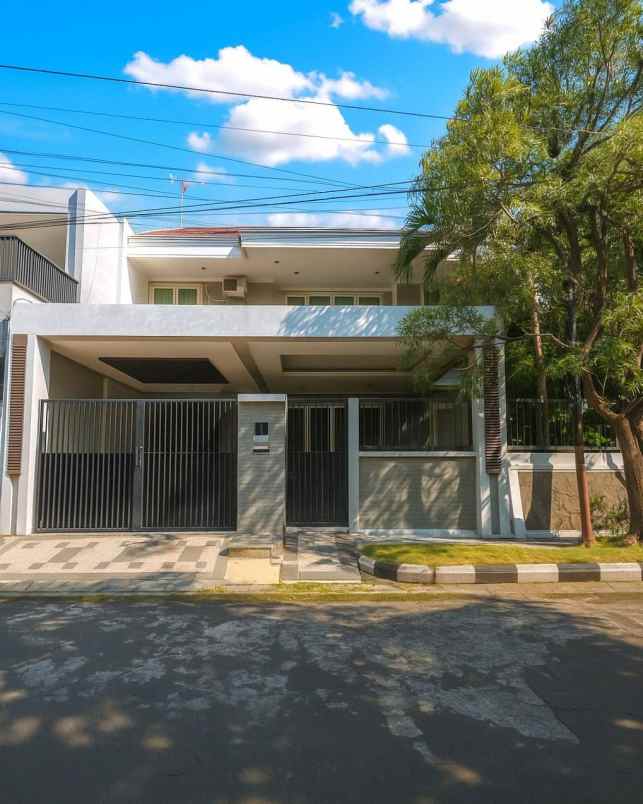 rumah sutorejo prima indah strategis