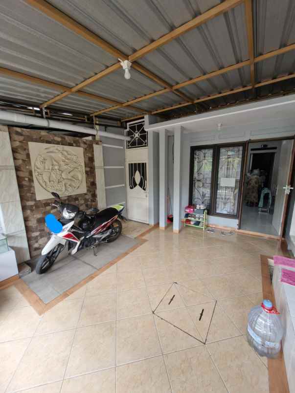 rumah tamansari majapahit pedurungan bagus siap huni