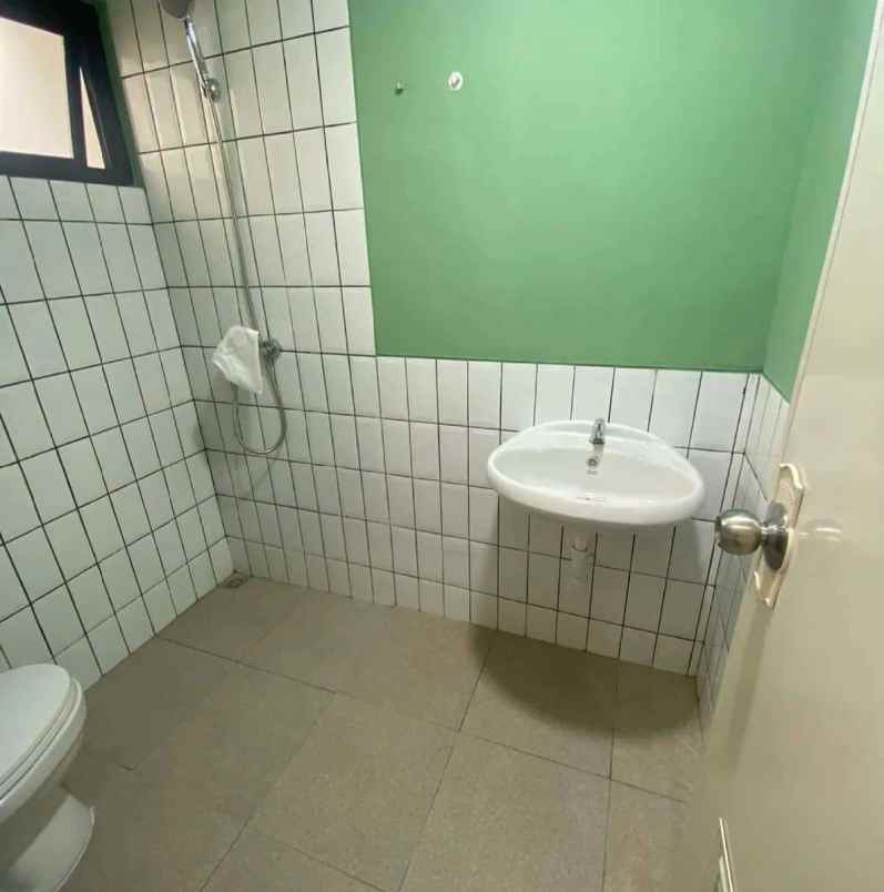 rumah terawat siap huni di cendana residence pamulang