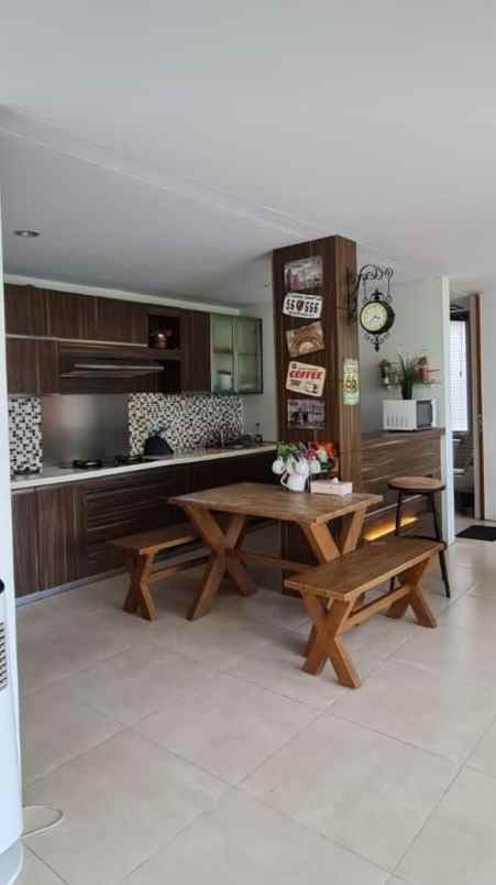 rumah villa di kawasan dago atas ada swimpool