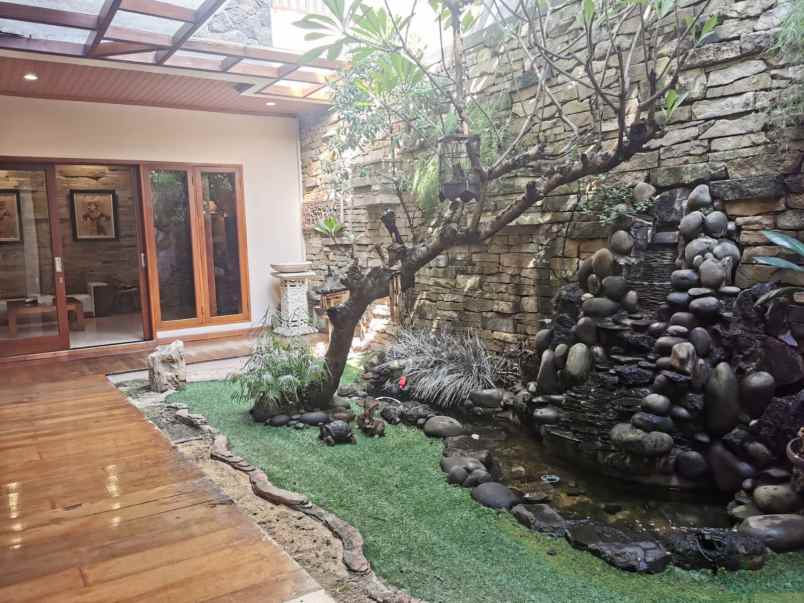 rumah villa permata gading